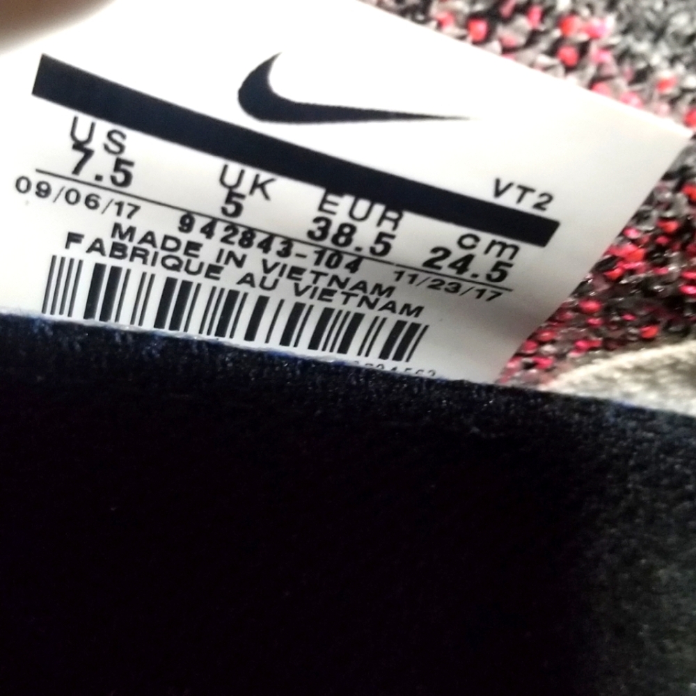 Nike Air VaporMax 2.0 Ultramarine Women's Shoes 942843-104. Size: 7.5 - Picture 9 of 12